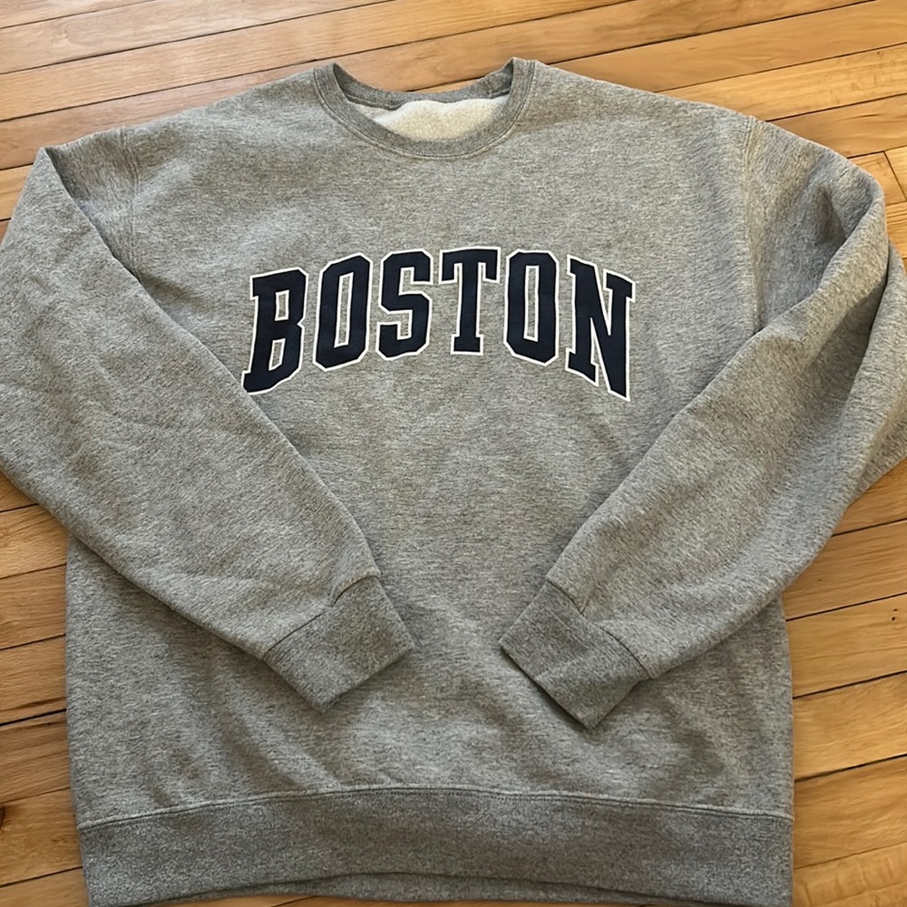 BOSTON CREW NECK